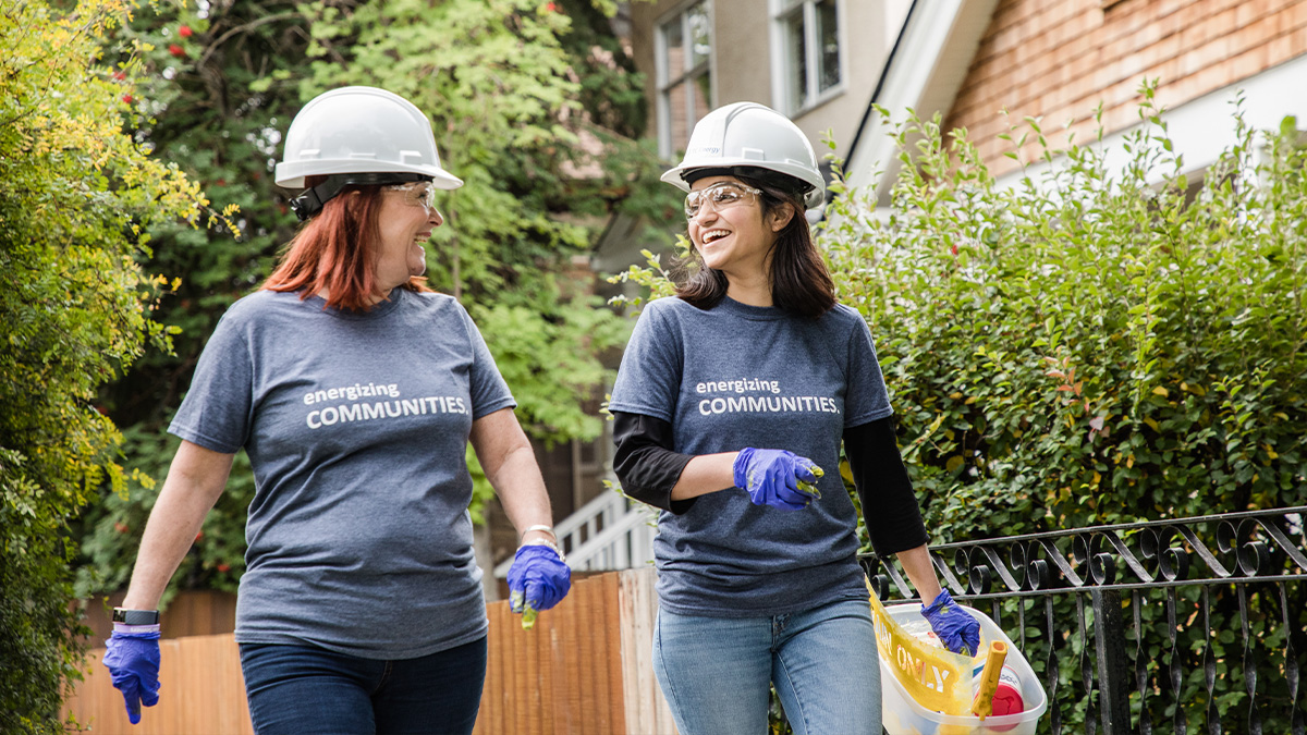 Volunteers heading to the work site